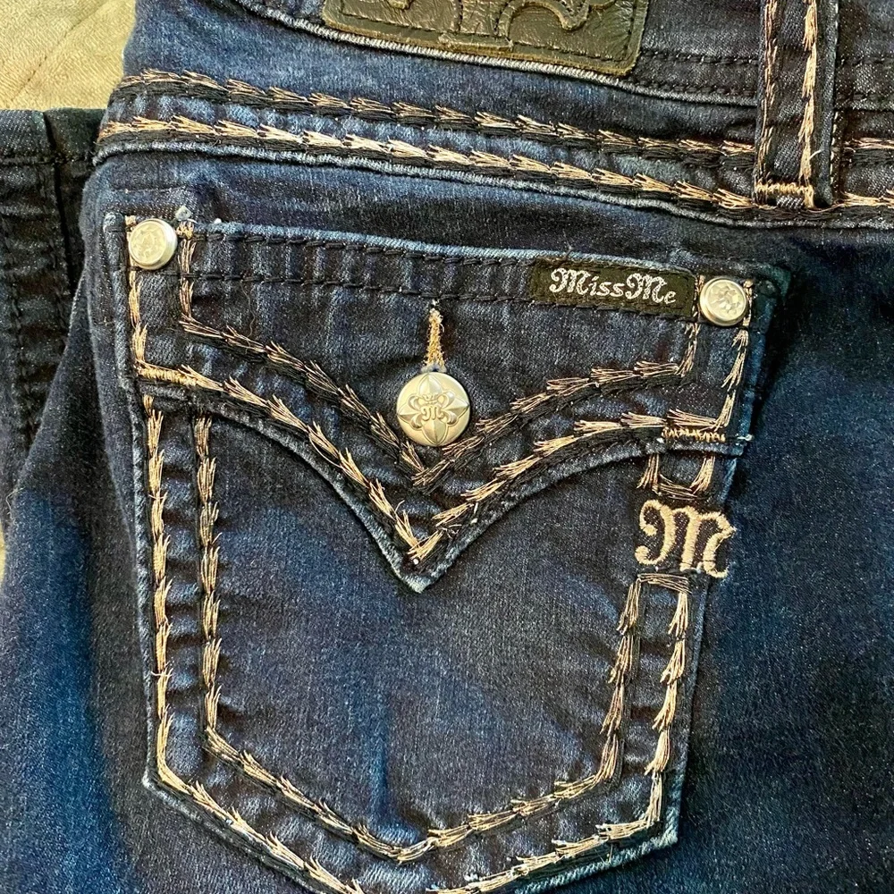 Miss Me Women's Dark Blue Boot Cut Jeans 32/34 - Picture 7 of 7